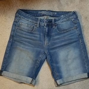 American Eagle Bermuda Shorts